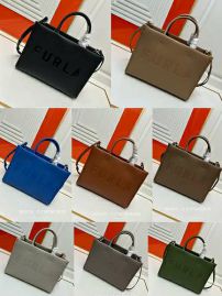 Picture of Furla Lady Handbags _SKUfw152105047fw